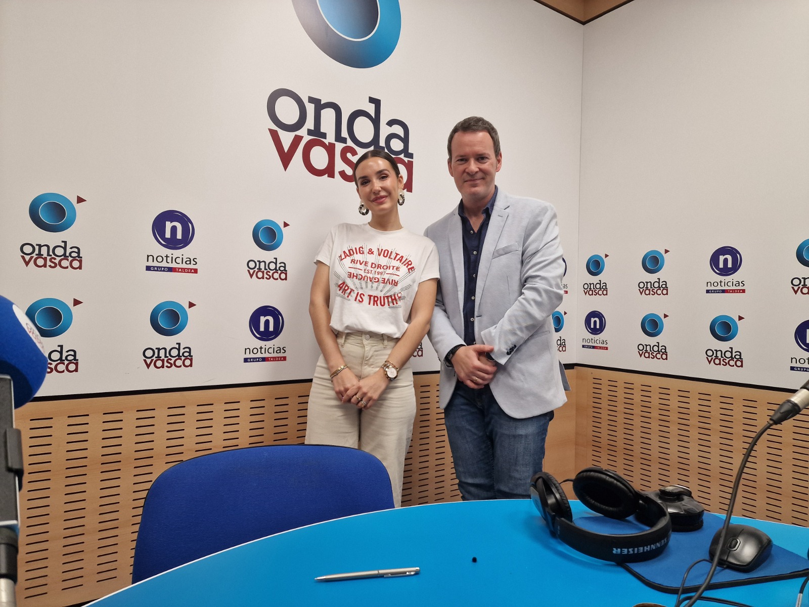 Nuestra farmacéutica de cabecera Patricia Hormaeche ha visitado, esta mañana, el estudio de Onda Vasca