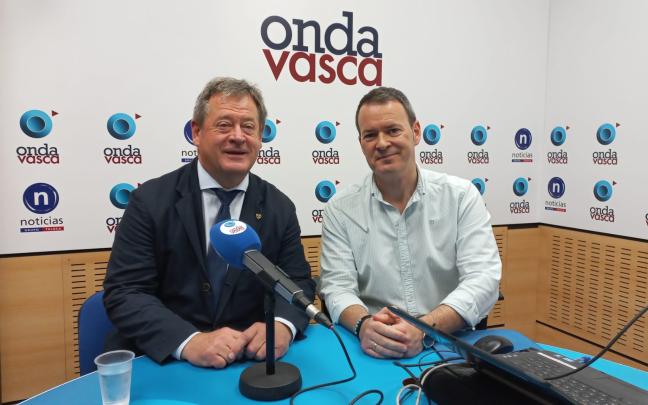 Bingen Zupiria, Consejero de Seguridad del Gobierno Vasco, entrevistado en Las Mañanas de Onda Vasca