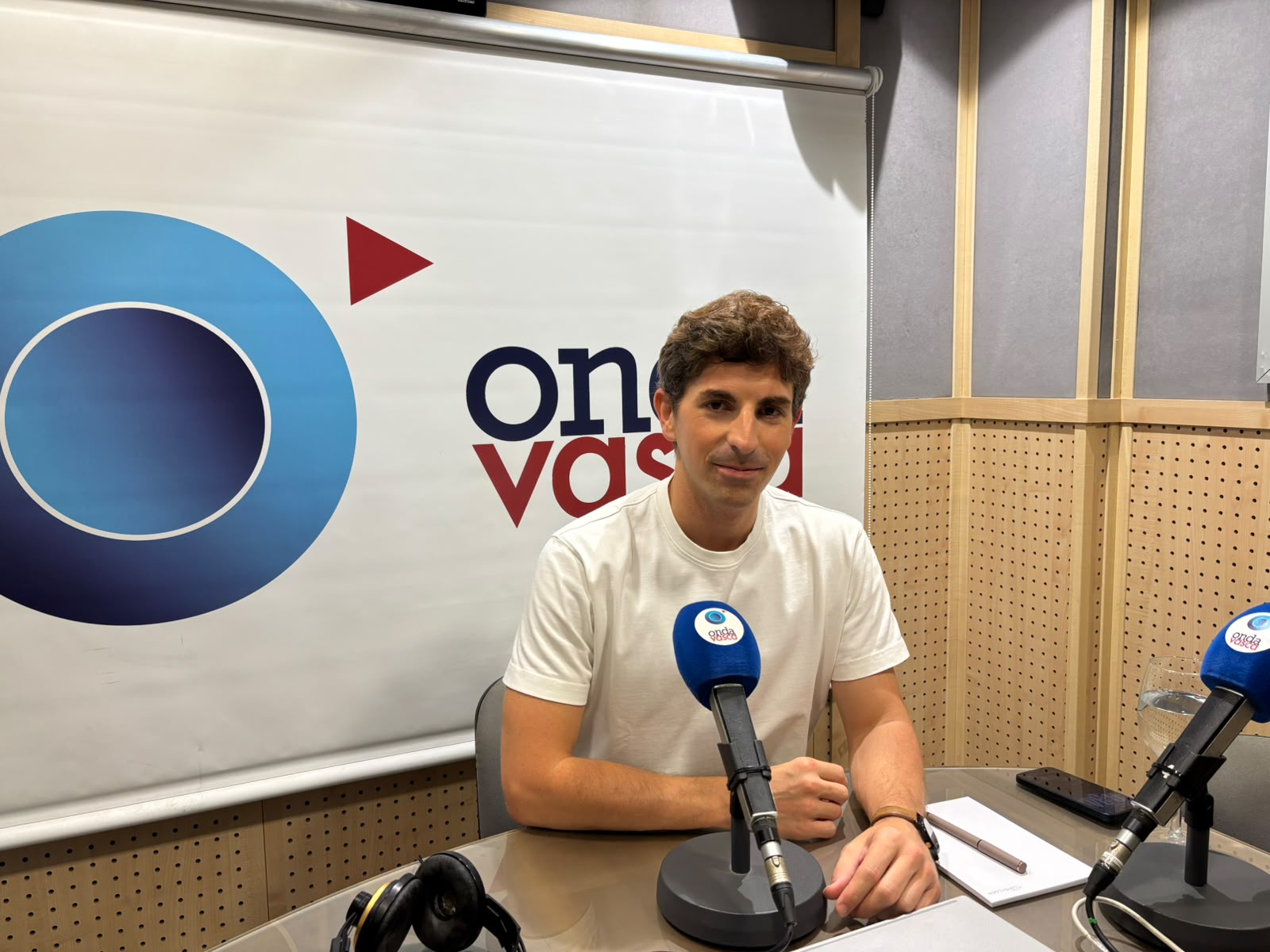 Jon Insausti, alcalde de Donostia, entrevistado en Las Mañanas de Onda Vasca