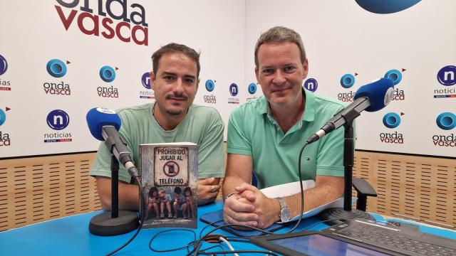 Borja Muñoz, docente y autor del libro "Prohibido jugar al teléfono", entrevistado en Las Mañanas de Onda Vasca