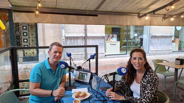 Lucía López Negrete visita "Las mañanas de Onda Vasca"