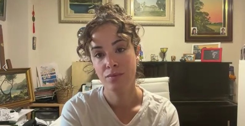 Elena Reinés, periodista, entrevistada en Las Mañanas de Onda Vasca