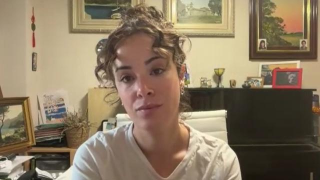 Elena Reinés, periodista, entrevistada en Las Mañanas de Onda Vasca