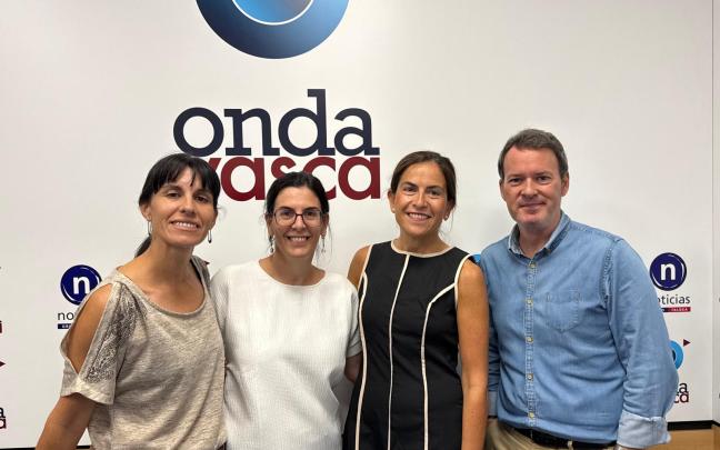 Ana Aguirre, Eva Sesma y Lorea García, profesionales sanitarias en la OSI Bilbao Basurto, entrevistadas en Las Mañanas de Onda Vasca