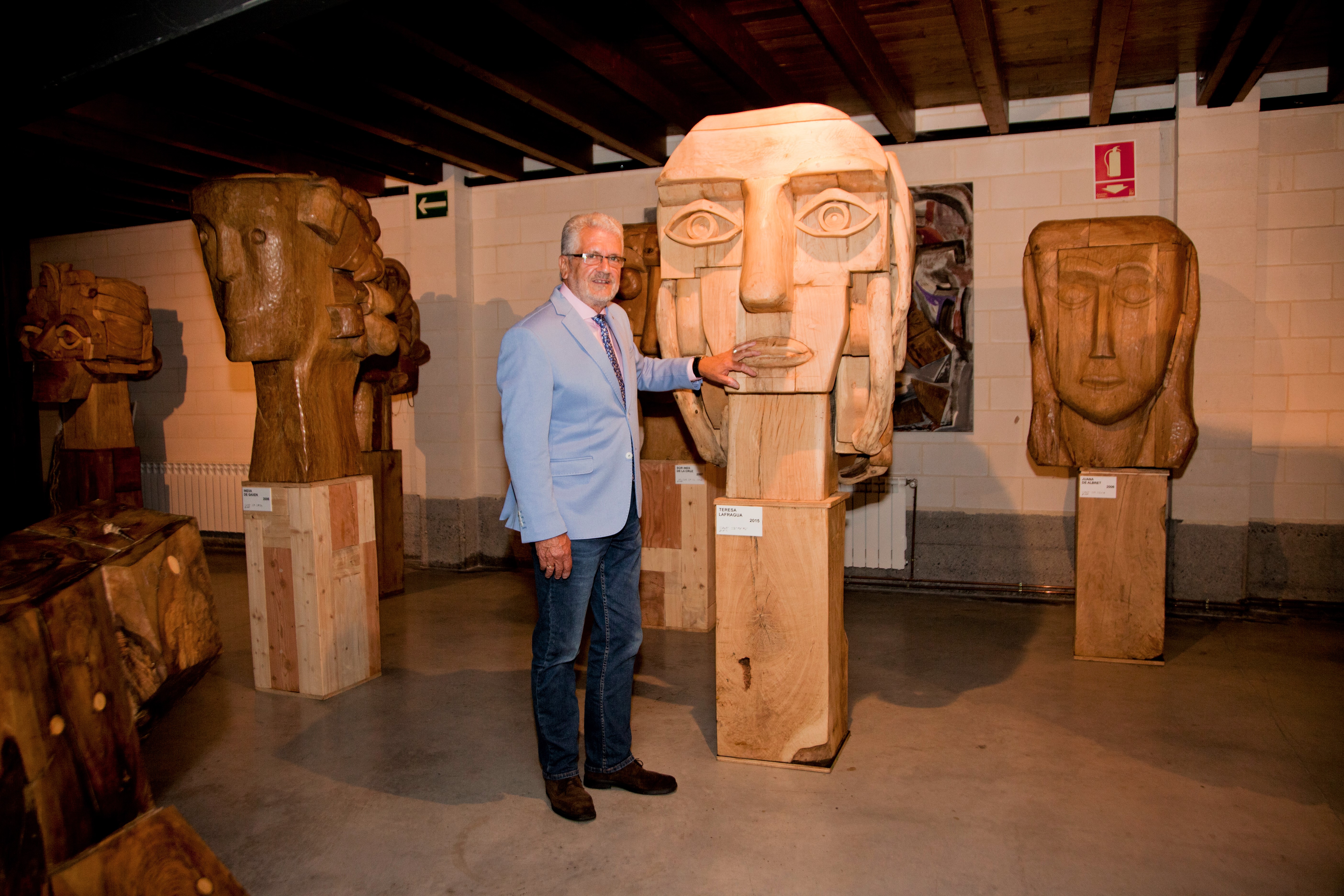 Xabier Santxotena y sus esculturas