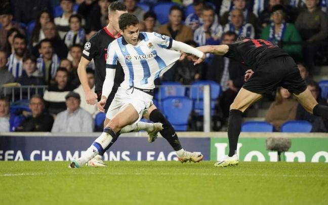 Zakharyan sigue con problemas físicos. RUBEN PLAZA