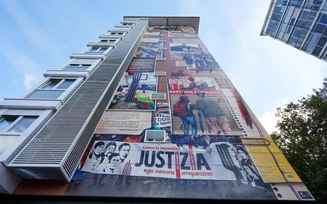 Mural del 3 de marzo en Zaramaga. CEDIDA