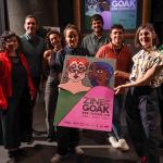La directora de Zinegoak, Alaitz Arenzana, muestra el cartel de la 21ª edición de Zinegoak, que ha sido realizado por la artista e ilustradora Dom Campistron JOSE MARI MARTÍNEZ. / Deia