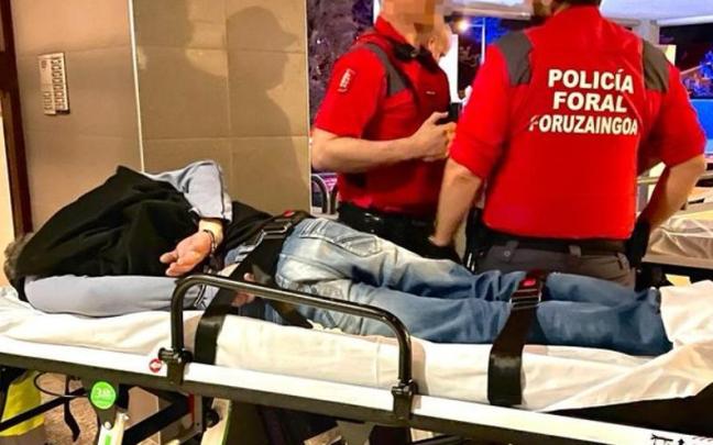 Traslado del detenido en el tiroteo en Zizur. Javier Bergasa